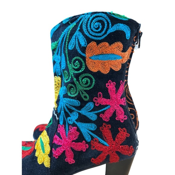 Suzani Embroidered Floral Velvet Block Heel Ankle Boots Women Size 39/US 9 - Picture 10 of 14